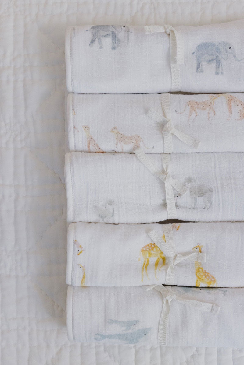 Burp Cloth - Follow Me Giraffe